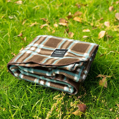 Compact Camping Blanket Versatile Outdoor Mini Blanket Plaid Print for Camping Picnics Sofa Cover Portable Fleece Mat for Air